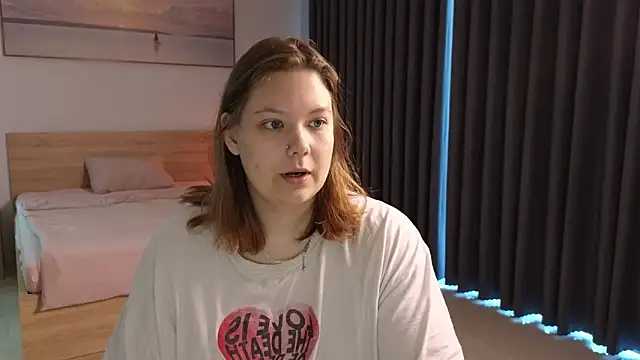 DjennaPalme online show from March 2026 12:00:01 AM