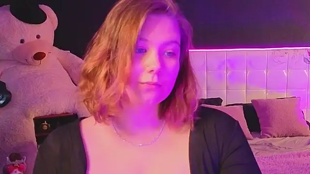 DjennaPalme online show from November 2025 01:55:02 PM