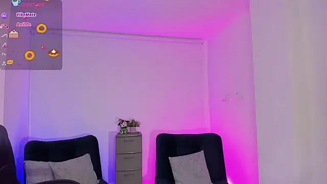 Snapshot of emilly_smith_1 chatting on February 2026 06:26:01 AM emilly smith 1 online show from February 2026 06:26:01 AM