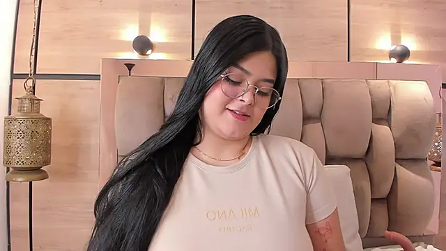 im mou  online show from December 2025 01:02:02 PM