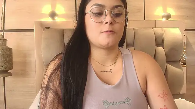 Snapshot of im_mou_ chatting on December 2025 12:39:01 PM im mou online show from December 2025 12:39:01 PM