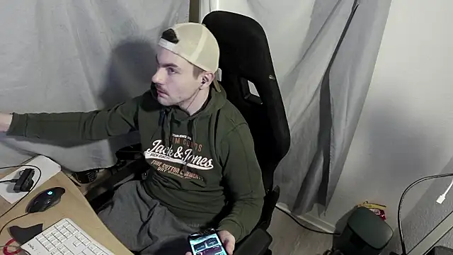 FunBoyPassiv online show from March 2026 07:39:01 PM