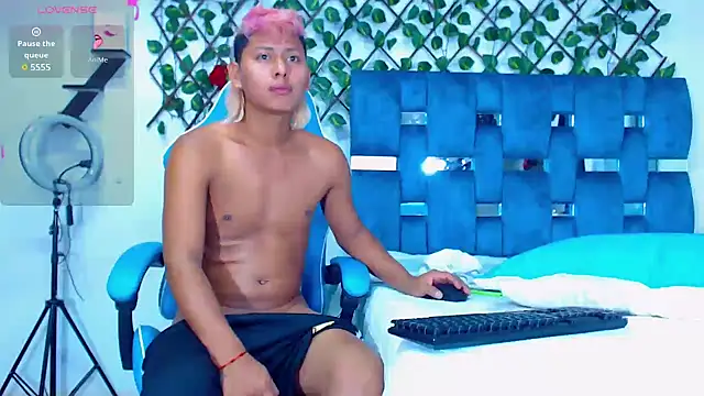 Hakim prettynigg online show from January 2025 06:02:01 PM