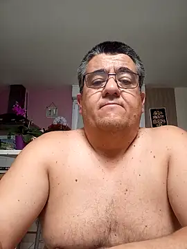 Snapshot of sexenu88 chatting on October 2025 07:35:02 PM sexenu88 online show from October 2025 07:35:02 PM