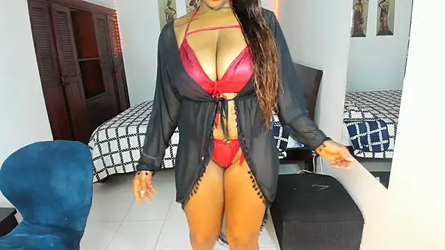 TAYLORR778 online show from November 2025 07:40:01 PM