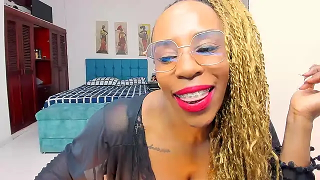 TAYLORR778 online show from April 2026 02:23:02 PM