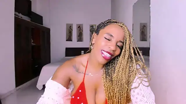 TAYLORR778 online show from July 2026 07:13:02 PM