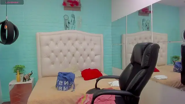 Snapshot of tracycum chatting on March 2025 07:09:01 PM tracycum online show from March 2025 07:09:01 PM