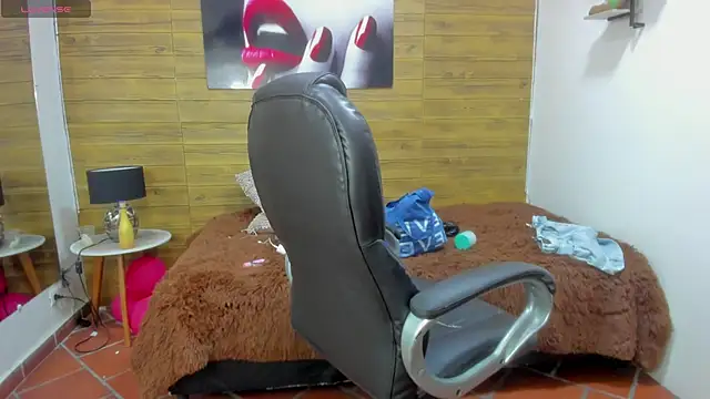 Snapshot of tracycum chatting on March 2025 11:45:02 PM tracycum online show from March 2025 11:45:02 PM