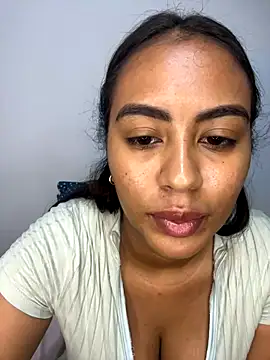 Snapshot of tracycum chatting on October 2025 06:30:02 PM tracycum online show from October 2025 06:30:02 PM