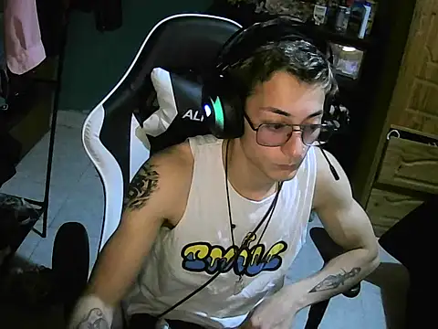 Snapshot of Jughead_16 chatting on October 2025 02:09:01 AM Jughead 16 online show from October 2025 02:09:01 AM