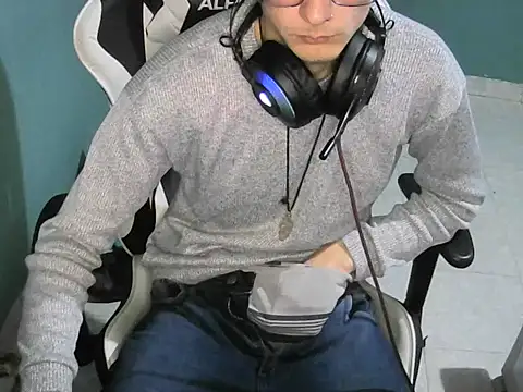 Snapshot of Jughead_16 chatting on September 2025 02:54:01 AM Jughead 16 online show from September 2025 02:54:01 AM