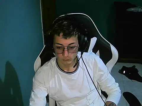 Snapshot of Jughead_16 chatting on October 2025 04:13:01 AM Jughead 16 online show from October 2025 04:13:01 AM