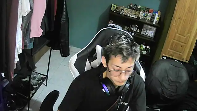 Snapshot of Jughead_16 chatting on October 2025 03:08:02 AM Jughead 16 online show from October 2025 03:08:02 AM