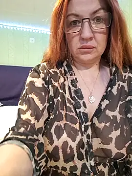 KiraXTender online show from March 2026 12:45:01 PM