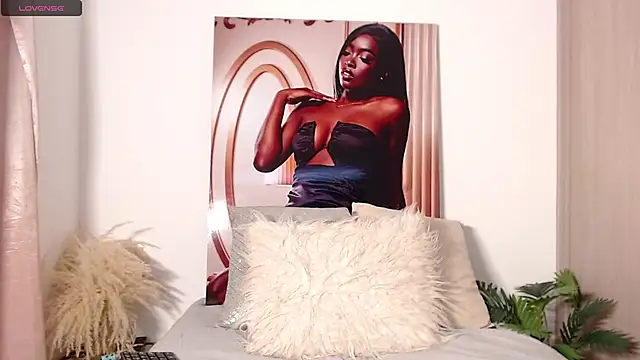 Snapshot of DenisSweet chatting on February 2026 11:43:02 AM DenisSweet online show from February 2026 11:43:02 AM