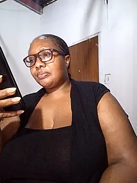 YELLOW BONE online show from October 2025 10:22:01 PM