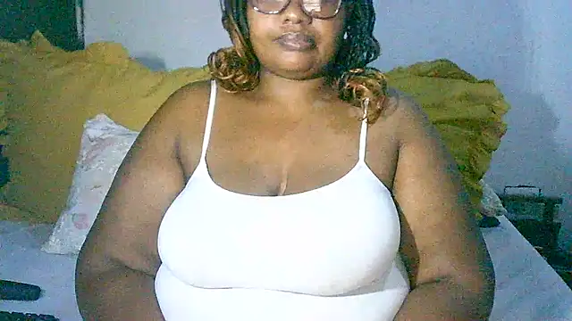 Snapshot of YELLOW_BONE chatting on December 2025 07:36:05 PM YELLOW BONE online show from December 2025 07:36:05 PM