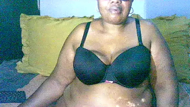 YELLOW BONE online show from October 2025 08:32:02 PM