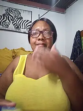 Snapshot of YELLOW_BONE chatting on July 2026 08:48:01 PM YELLOW BONE online show from July 2026 08:48:01 PM