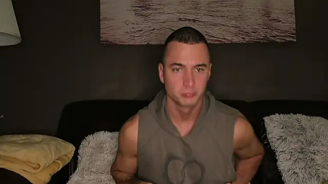 paulblack21 online show from October 2025 06:48:02 PM