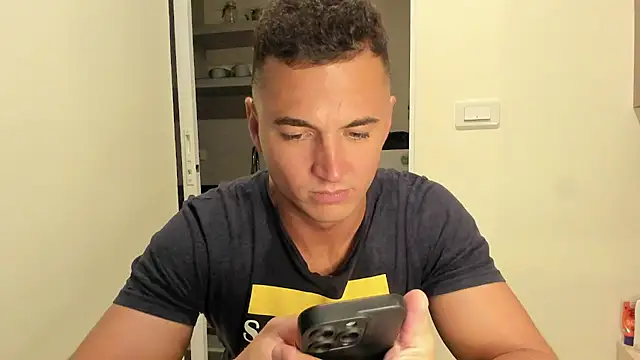 paulblack21 online show from February 2026 06:27:01 PM