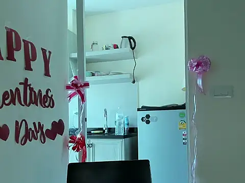 paulblack21 online show from February 2026 07:08:01 AM