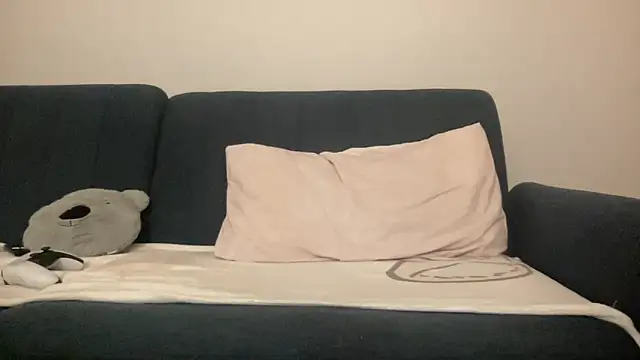 Sasha  Love online show from April 2026 06:33:02 PM