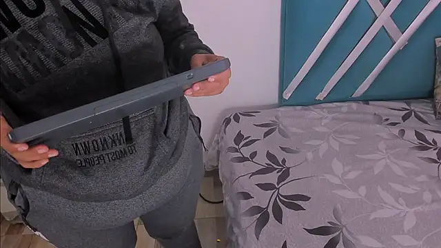 veronica salas online show from March 2026 11:57:02 AM