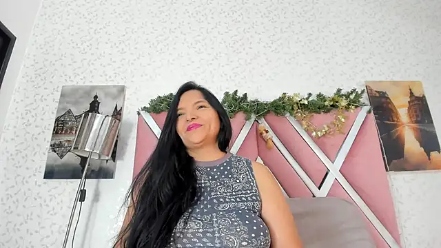 Snapshot of veronica_salas chatting on December 2025 08:52:01 PM veronica salas online show from December 2025 08:52:01 PM