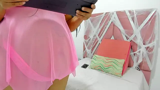 Snapshot of veronica_salas chatting on October 2025 02:25:02 AM veronica salas online show from October 2025 02:25:02 AM