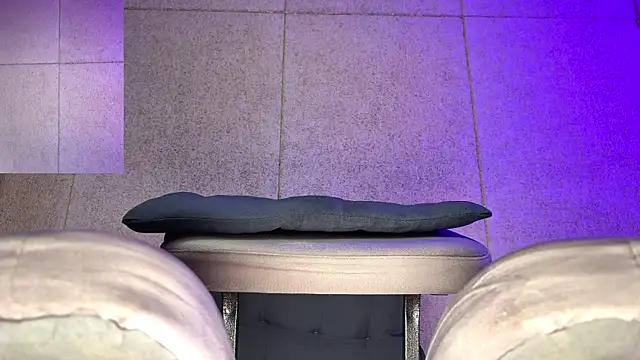 Snapshot of Farmer_James chatting on November 2025 05:57:01 PM Farmer James online show from November 2025 05:57:01 PM