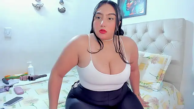 NayaWayne online show from September 2025 06:37:01 PM