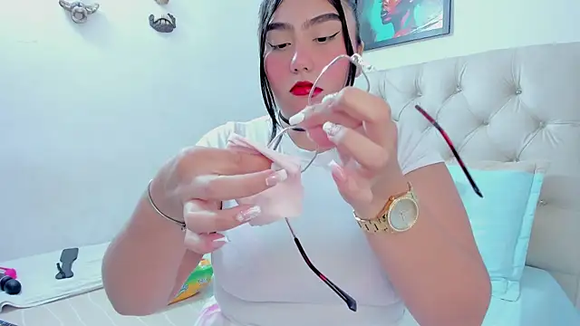 NayaWayne online show from March 2025 02:34:02 PM