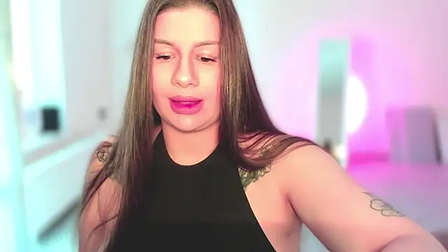 JuicyHelenX online show from June 2026 02:26:02 PM