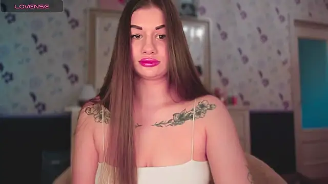 JuicyHelenX online show from October 2025 02:10:01 PM