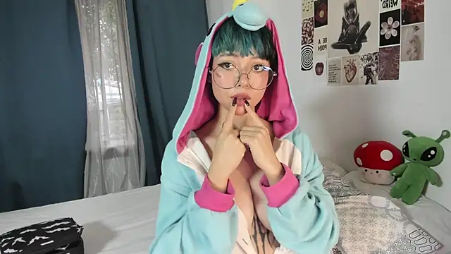 acid candy  online show from October 2025 10:33:02 PM