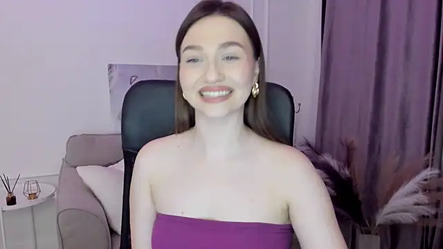 Snapshot of GracefulLook chatting on March 2025 06:03:02 PM GracefulLook online show from March 2025 06:03:02 PM