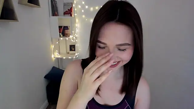 Snapshot of GracefulLook chatting on March 2025 10:48:01 PM GracefulLook online show from March 2025 10:48:01 PM