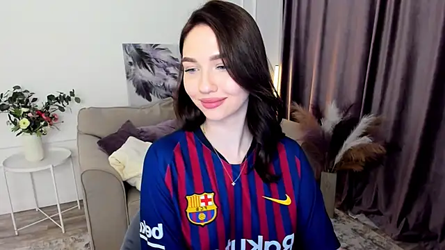 Snapshot of GracefulLook chatting on September 2025 08:01:02 PM GracefulLook online show from September 2025 08:01:02 PM