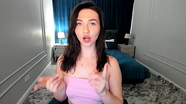 Snapshot of GracefulLook chatting on September 2025 03:40:02 AM GracefulLook online show from September 2025 03:40:02 AM