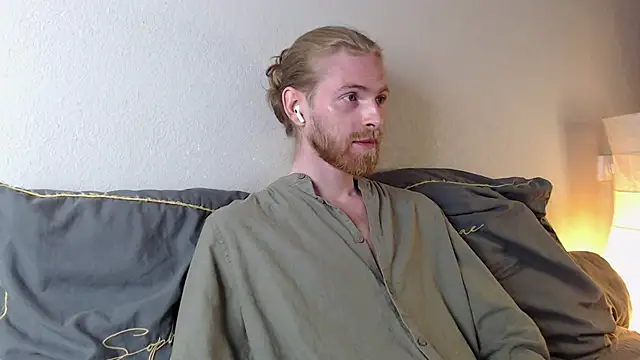 Damien Bi online show from September 2025 09:42:01 PM