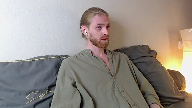 Damien Bi online show from September 2025 10:02:02 PM