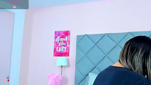 TaylorEvanss online show from November 2025 07:47:01 PM