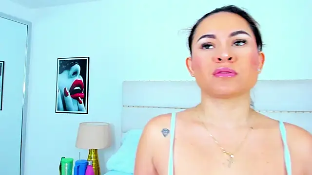 TaylorEvanss online show from April 2026 07:26:02 PM