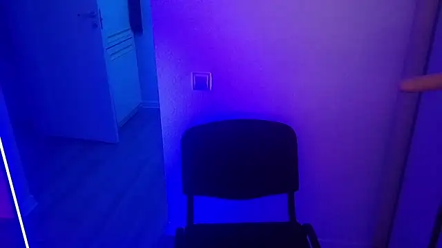 wickedxqueen online show from November 2025 06:56:01 PM