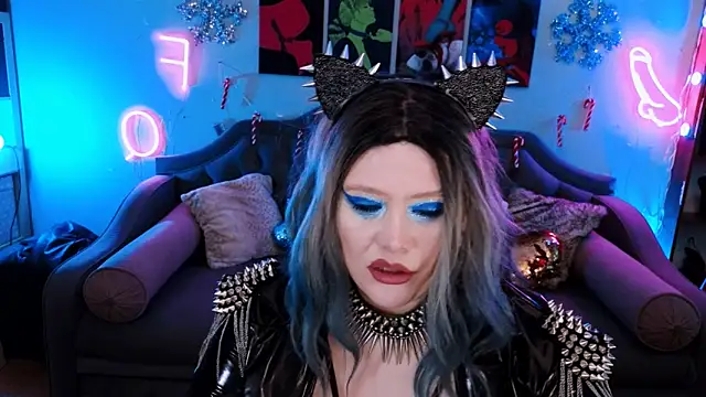 wickedxqueen online show from December 2024 03:22:02 AM