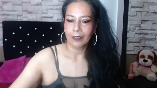 MarianaNight02 online show from October 2025 04:02:02 AM