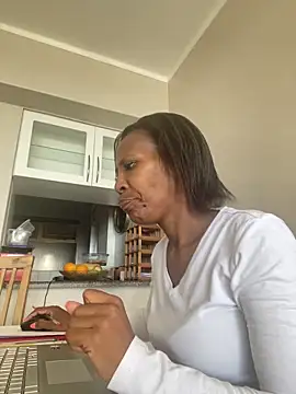 Snapshot of lindiwe07 chatting on October 2025 12:39:01 PM lindiwe07 online show from October 2025 12:39:01 PM