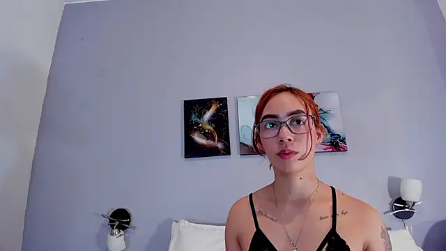 Estrella Duran online show from June 2026 12:21:02 PM
